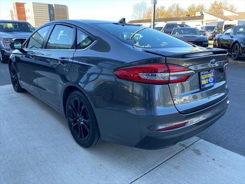 2020 Ford Fusion SE