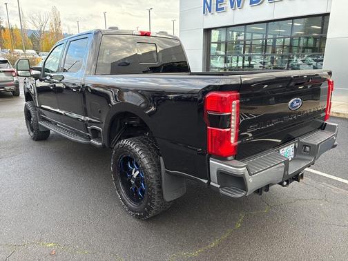 2023 Ford F-350 Lariat