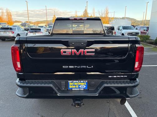 2023 GMC Sierra 3500 Denali