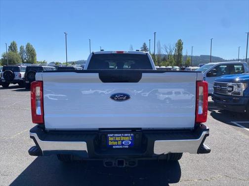 2023 Ford F-350 XLT