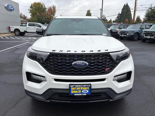 2021 Ford Explorer ST