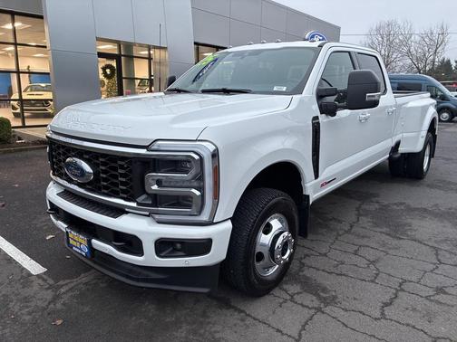 2025 Ford F-350 Platinum
