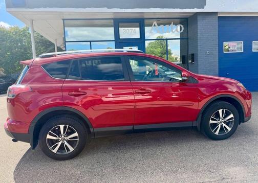 Barcelona Red Metallic 2016 Toyota RAV4 XLE