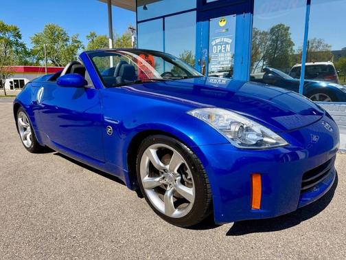 Daytona Blue Metallic 2006 Nissan 350Z Enthusiast