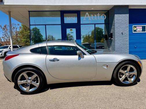 Cool 2009 Pontiac Solstice GXP