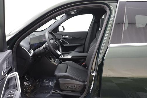 San Remo Green Metallic 2025 BMW X1 xDrive28i