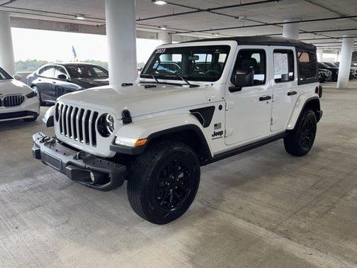 2023 Jeep Wrangler 4-Door Freedom 4x4