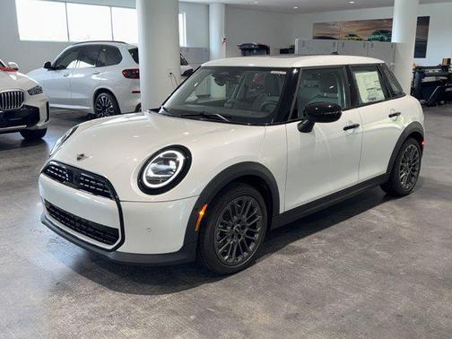 2025 MINI Hardtop Cooper