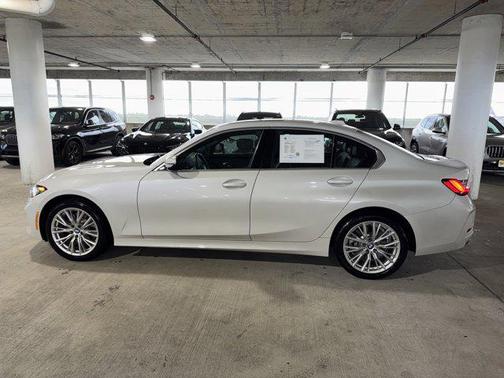 2024 BMW 330 i xDrive