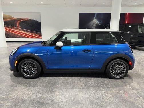 2025 MINI Hardtop Cooper
