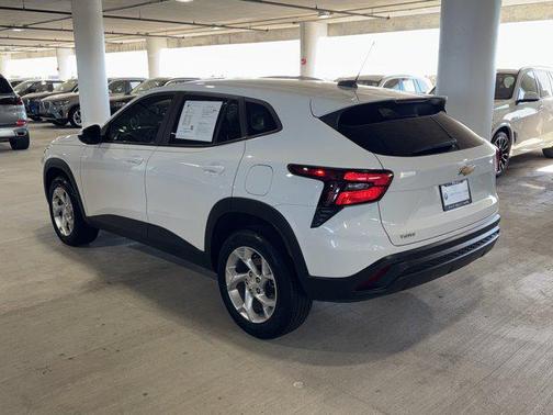 2024 Chevrolet Trax LS