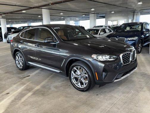 2025 BMW X4 xDrive30i