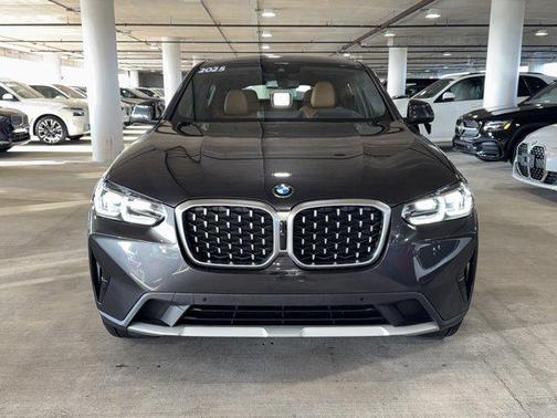 2025 BMW X4 xDrive30i