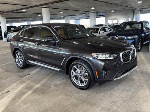 2025 BMW X4 xDrive30i