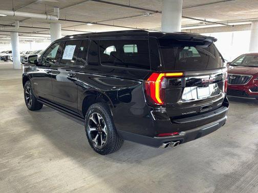 2025 GMC Yukon XL 4WD AT4