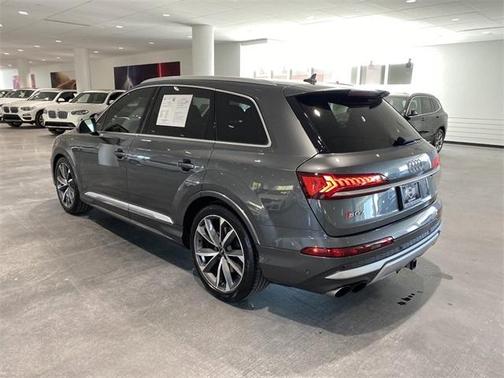 Photo 5 of 35 of 2021 Audi SQ7 4.0T