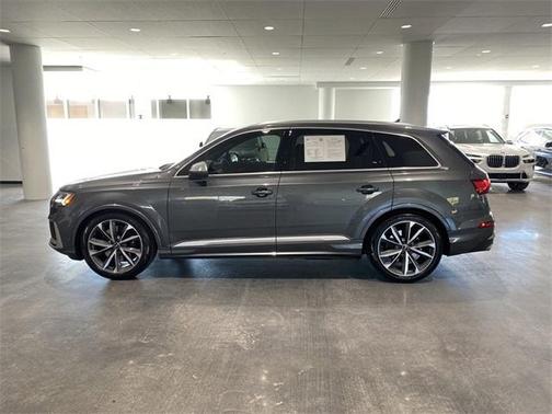 Photo 4 of 35 of 2021 Audi SQ7 4.0T