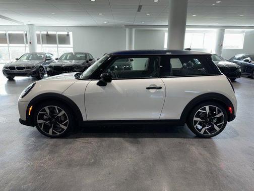 2025 MINI Hardtop Cooper