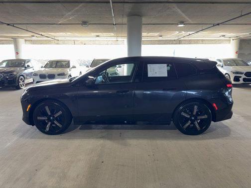 2025 BMW iX xDrive50