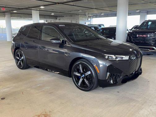 2025 BMW iX xDrive50