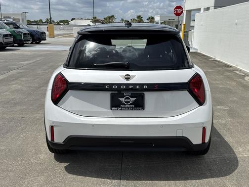 Nanuq White Metallic 2026 MINI Hardtop Cooper S