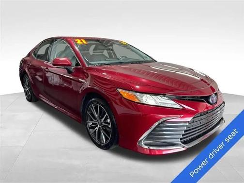 Ruby Flare Pearl 2021 Toyota Camry Hybrid XLE