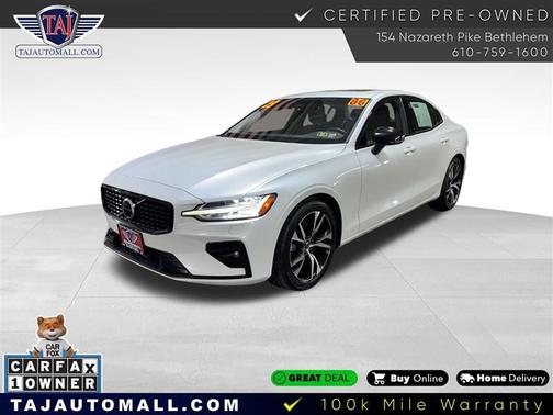 2023 Volvo S60 B5 Core Dark Theme