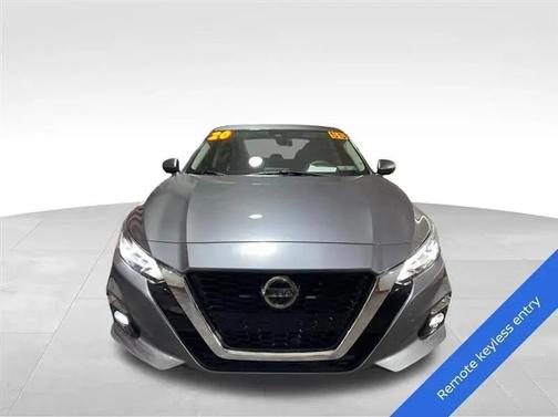 2020 Nissan Altima Platinum FWD