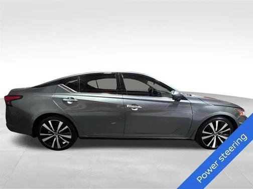 2020 Nissan Altima Platinum FWD