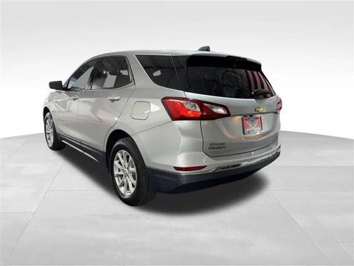 Silver Ice Metallic 2019 Chevrolet Equinox 1LT