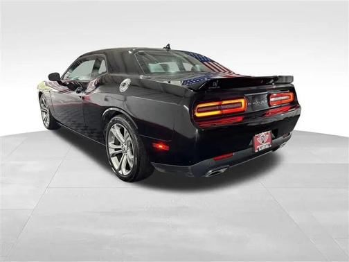 Pitch Black Clearcoat 2022 Dodge Challenger GT
