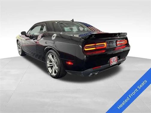 Pitch Black Clearcoat 2022 Dodge Challenger GT