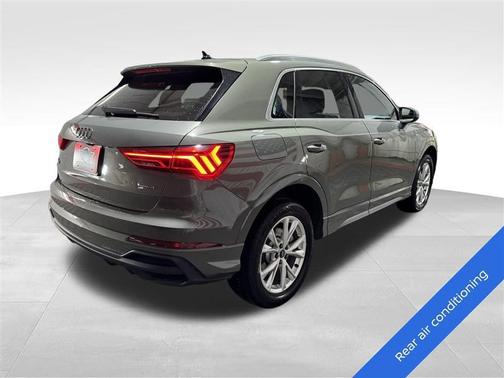 2023 Audi Q3 Premium 45 TFSI S line quattro Tiptronic