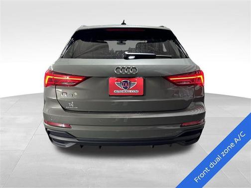 2023 Audi Q3 Premium 45 TFSI S line quattro Tiptronic