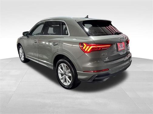 2023 Audi Q3 Premium 45 TFSI S line quattro Tiptronic