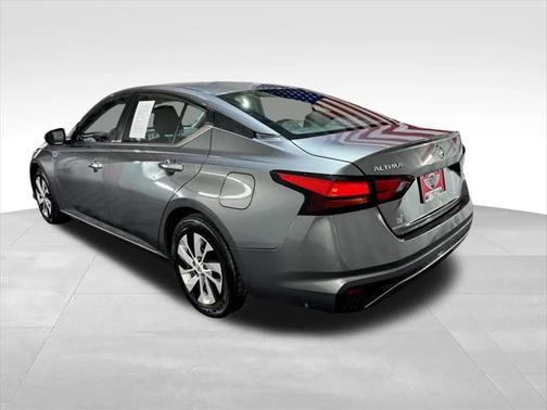 2022 Nissan Altima S FWD