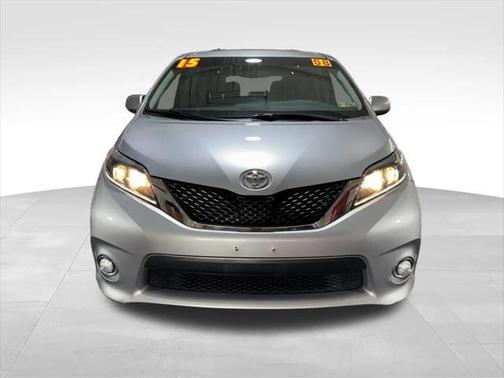 2015 Toyota Sienna SE