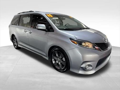 2015 Toyota Sienna SE