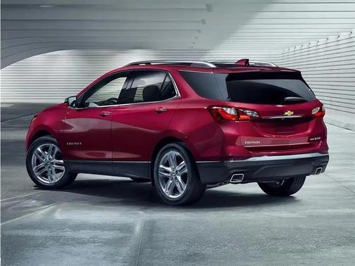 Silver Ice Metallic 2019 Chevrolet Equinox 1LT