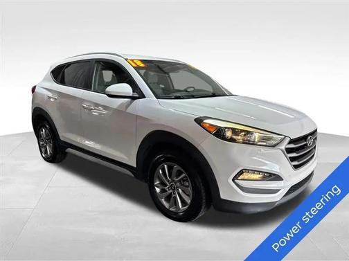 Dazzling White 2018 Hyundai TUCSON SEL