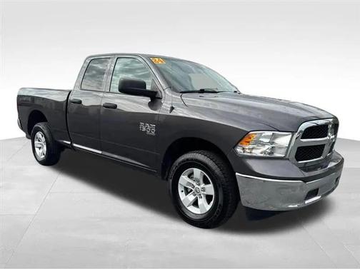 Granite Crystal Metallic Clearcoat 2024 RAM 1500 Classic SLT