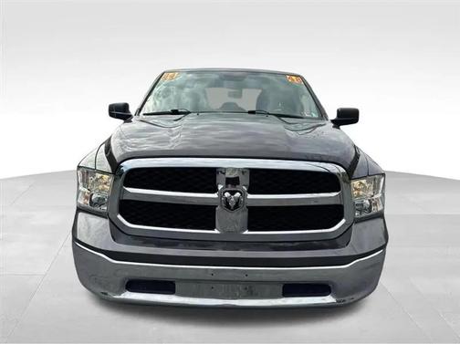 Granite Crystal Metallic Clearcoat 2024 RAM 1500 Classic SLT