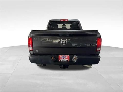 Granite Crystal Metallic Clearcoat 2018 RAM 1500 Tradesman