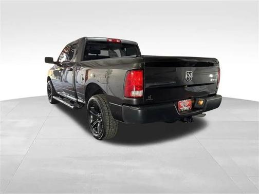 Granite Crystal Metallic Clearcoat 2018 RAM 1500 Tradesman