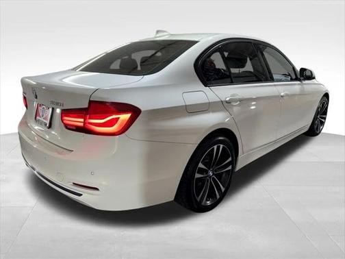 2018 BMW 330 xDrive