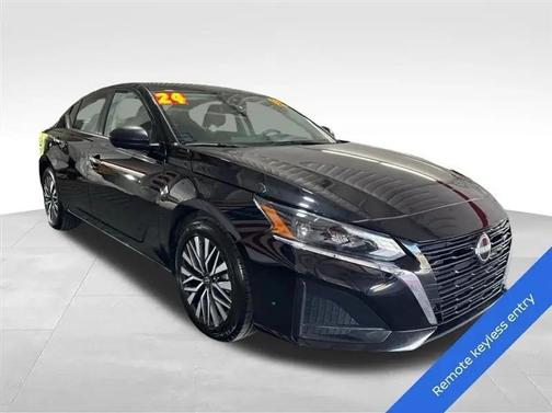 Super Black 2024 Nissan Altima 2.5 SV