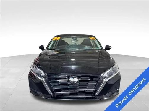 Super Black 2024 Nissan Altima 2.5 SV