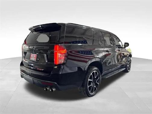Black 2022 Chevrolet Suburban RST