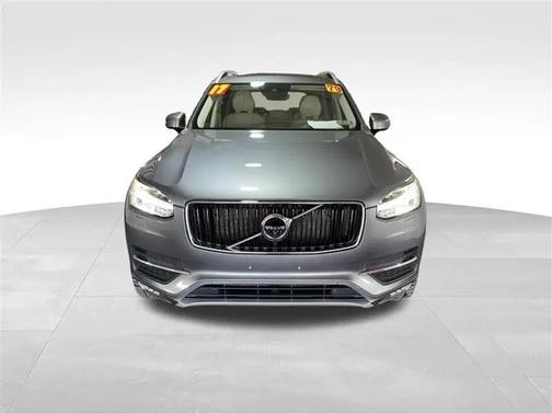 Osmium Grey Metallic 2017 Volvo XC90 T6 Momentum