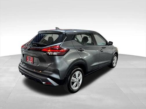 2023 Nissan Kicks S
